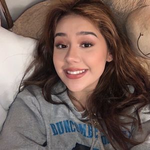 Meet your Posher, Celeste